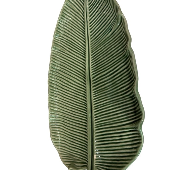 Bordallo Pinheiro Banana Leaf Serving Platter Glazed Ceramic Portugal 15 X 8 in - Picture 6 of 7